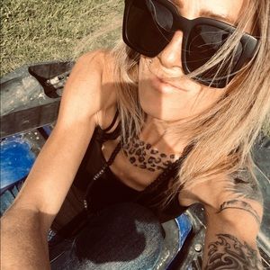 Meet your Posher, Nikole